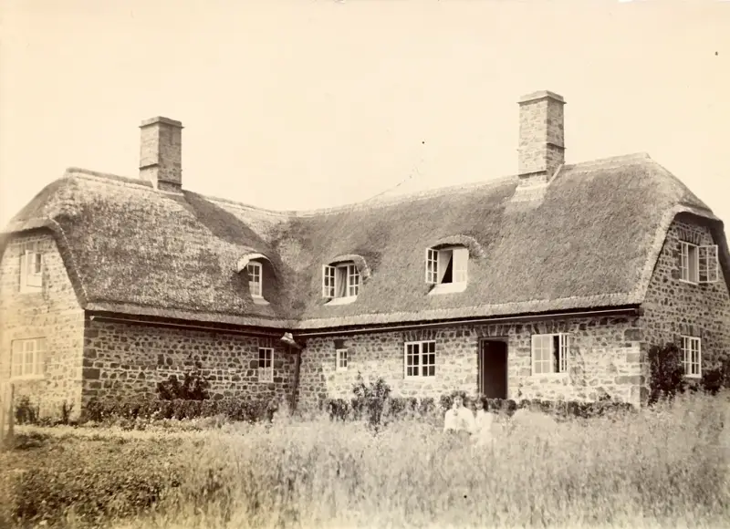 Two-Thatched-cottages